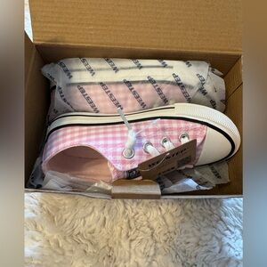 NWT Weestep Kid Sneakers